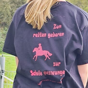 T-Shirt „Schule“